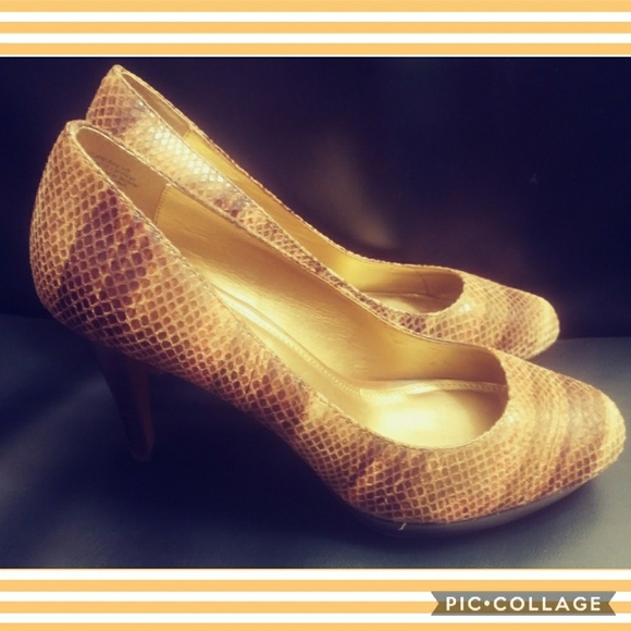 🌺🌺Circa Joan & David Luxe Pumps🌺🌺 - Picture 2 of 4